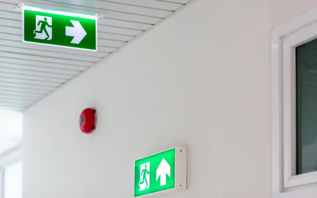 สรุปเรื่องมาตรฐานไฟฉุกเฉิน