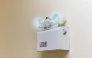 เลือกไฟฉุกเฉินยี่ห้อไหนดี?