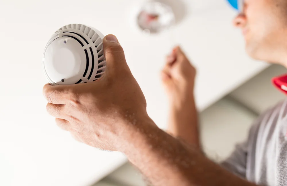 อุปกรณ์ตรวจจับควันไฟ Smoke Detector คืออะไร